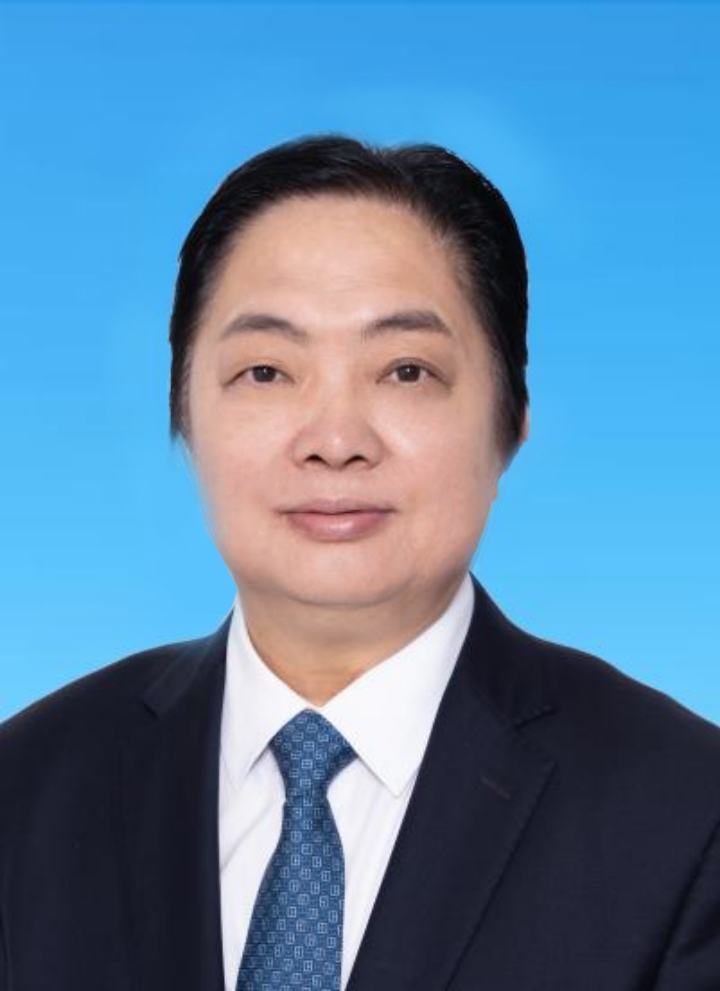 许　毅